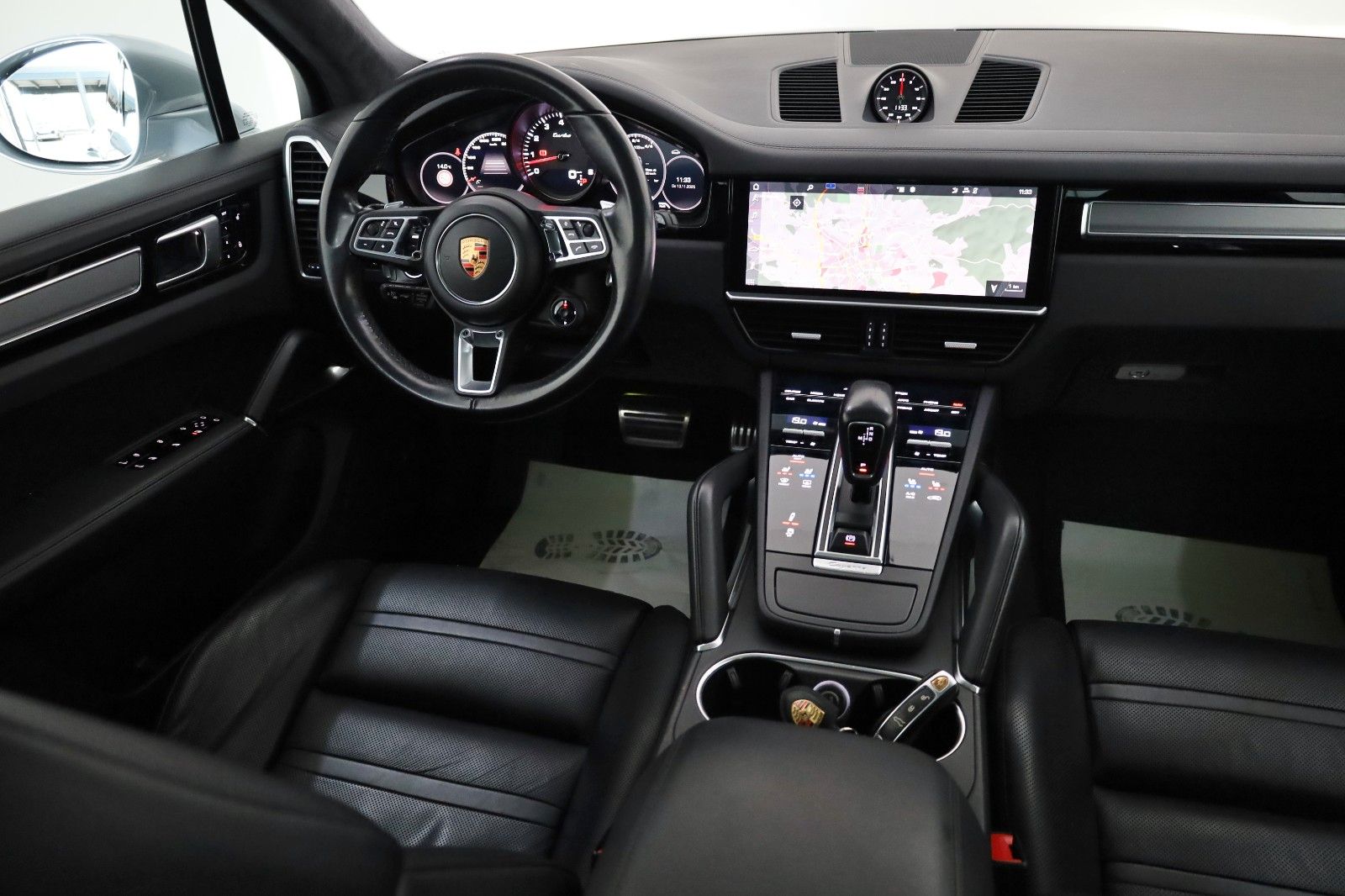 Fahrzeugabbildung Porsche Cayenne Turbo,Matrix-LED,360Kamera,Pano,AHK+WR