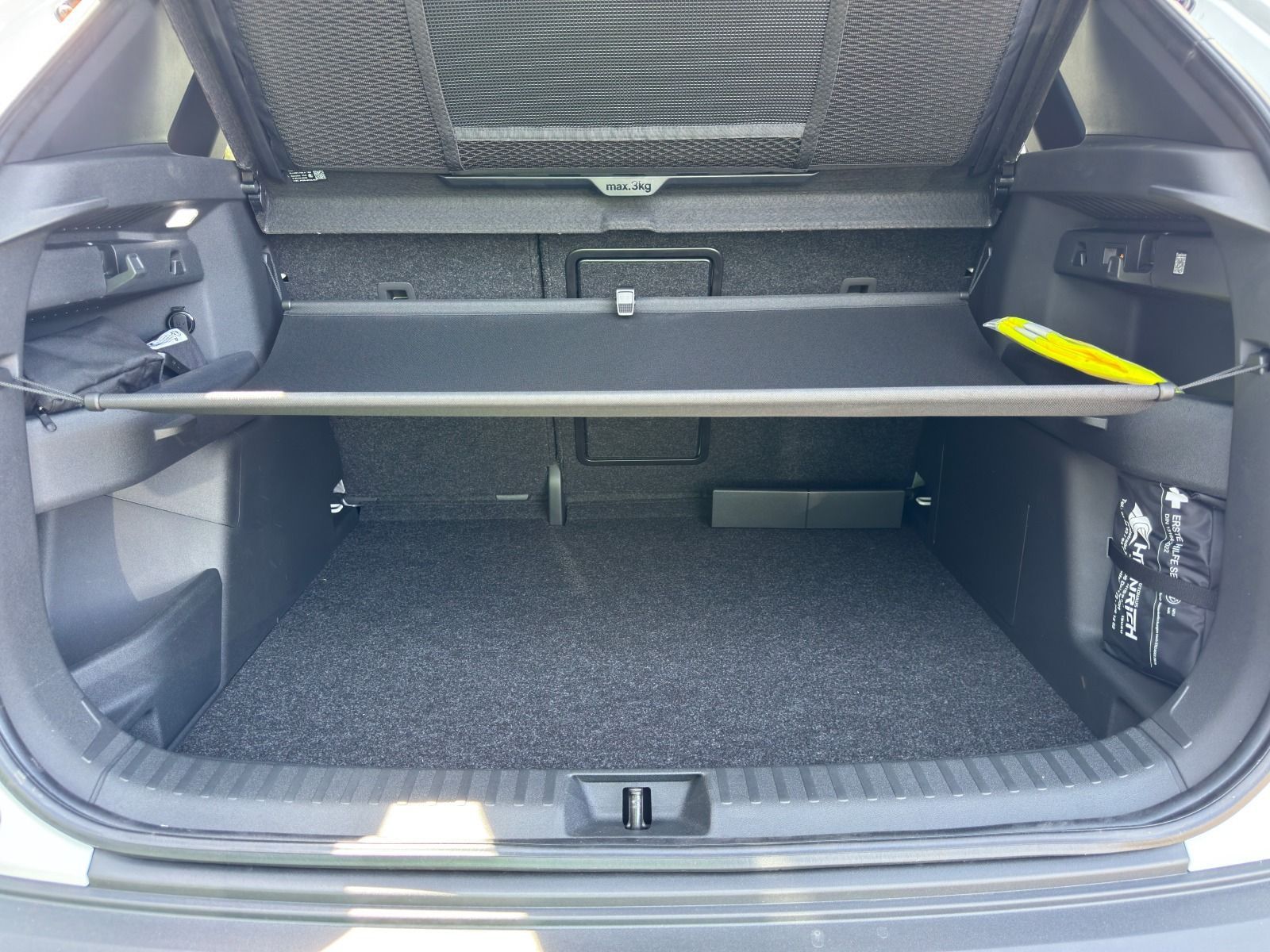 Fahrzeugabbildung SKODA Elroq 85 RFK*AHK*Matrix*eHeck*20Zoll*Wärmepumpe