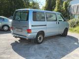 Volkswagen T4 Caravelle 2.5 Automatik Standard - Volkswagen T4 Caravelle mit Benzin-Antrieb: Automatik
