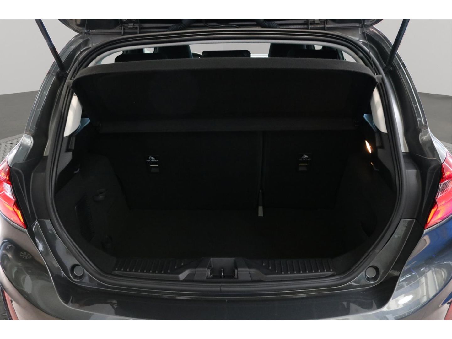 Fahrzeugabbildung Ford Fiesta Trend Apple CarPlay Android Auto WLAN Spu