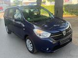 Dacia Lodgy 1.6/Euro6/Klima/7Sitze - Dacia Lodgy mit Benzin-Antrieb: Kleinbus, 1.6