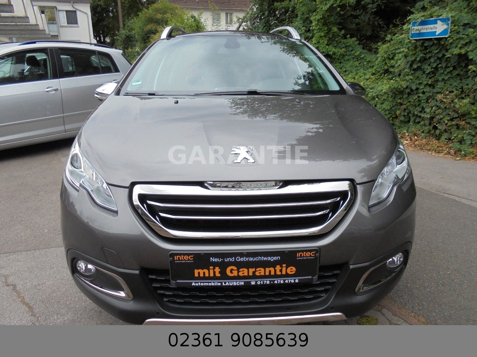 Fahrzeugabbildung Peugeot 2008 Allure Automatik/Panorama/Parktronik/