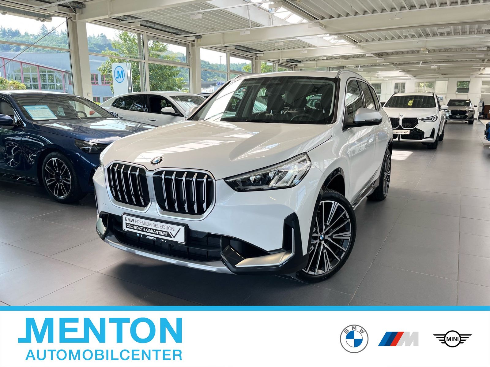 BMW X1 xDrive23i xLine AHK 20 Lenkradhzg Pano elekt foto 1