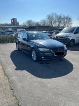 BMW 320i Touring - - BMW 320 aus 2009: Kombi, 320i