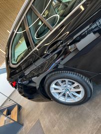 BMW 520 Touring 520 d *1.HAND*HUD*NAVI*KAM*LED*AHK*