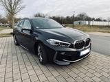 BMW M135i xDrive A - VOLL Garage HIFI Head-Up LED