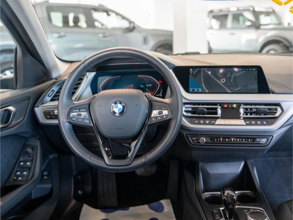 BMW 118 i Aut. Advantage Navi e-Heckkl. DigiCockpit  foto 14