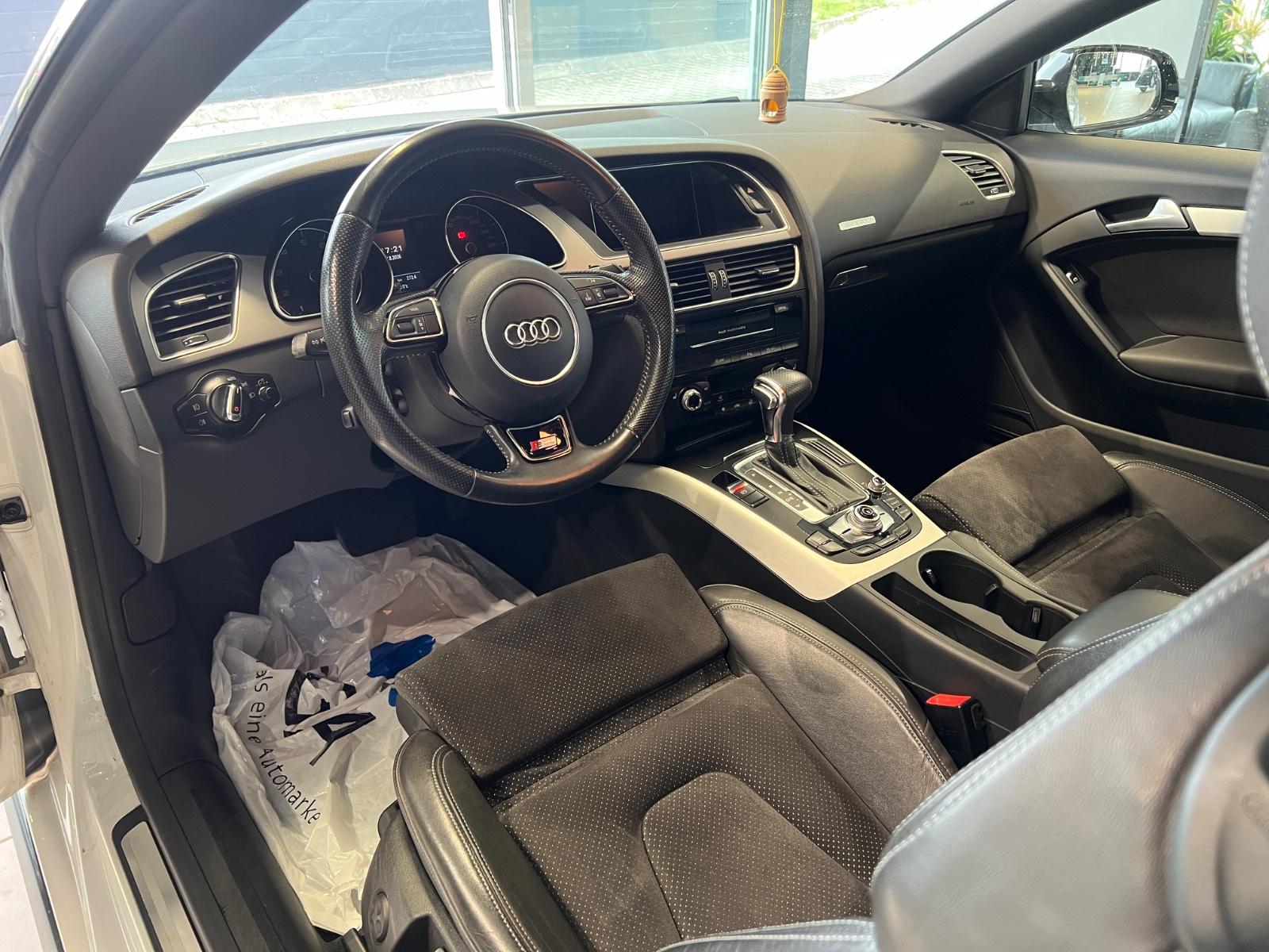 Audi A5 Coupe 2.0 TFSI quattro