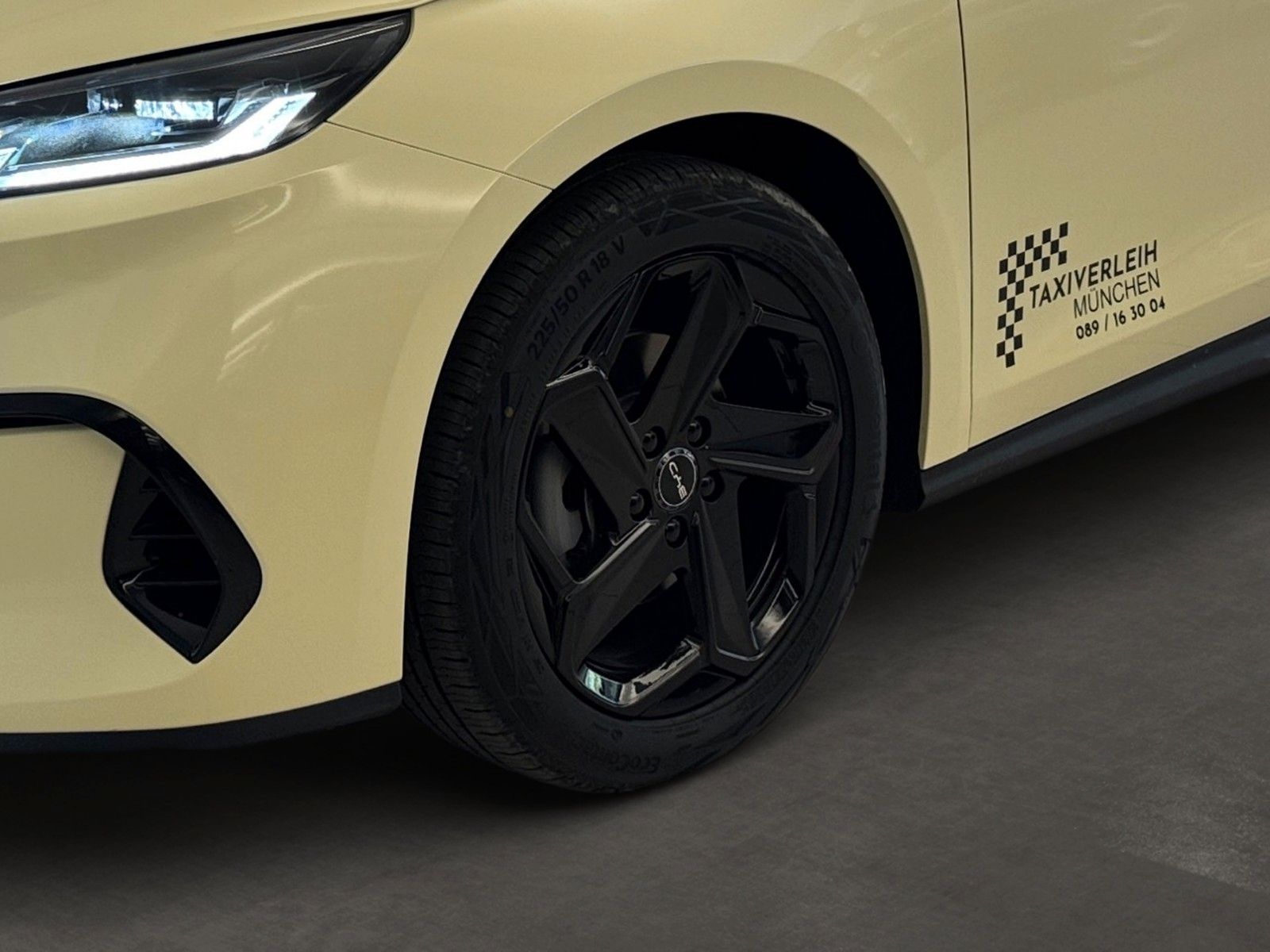 BYD SEAL 6