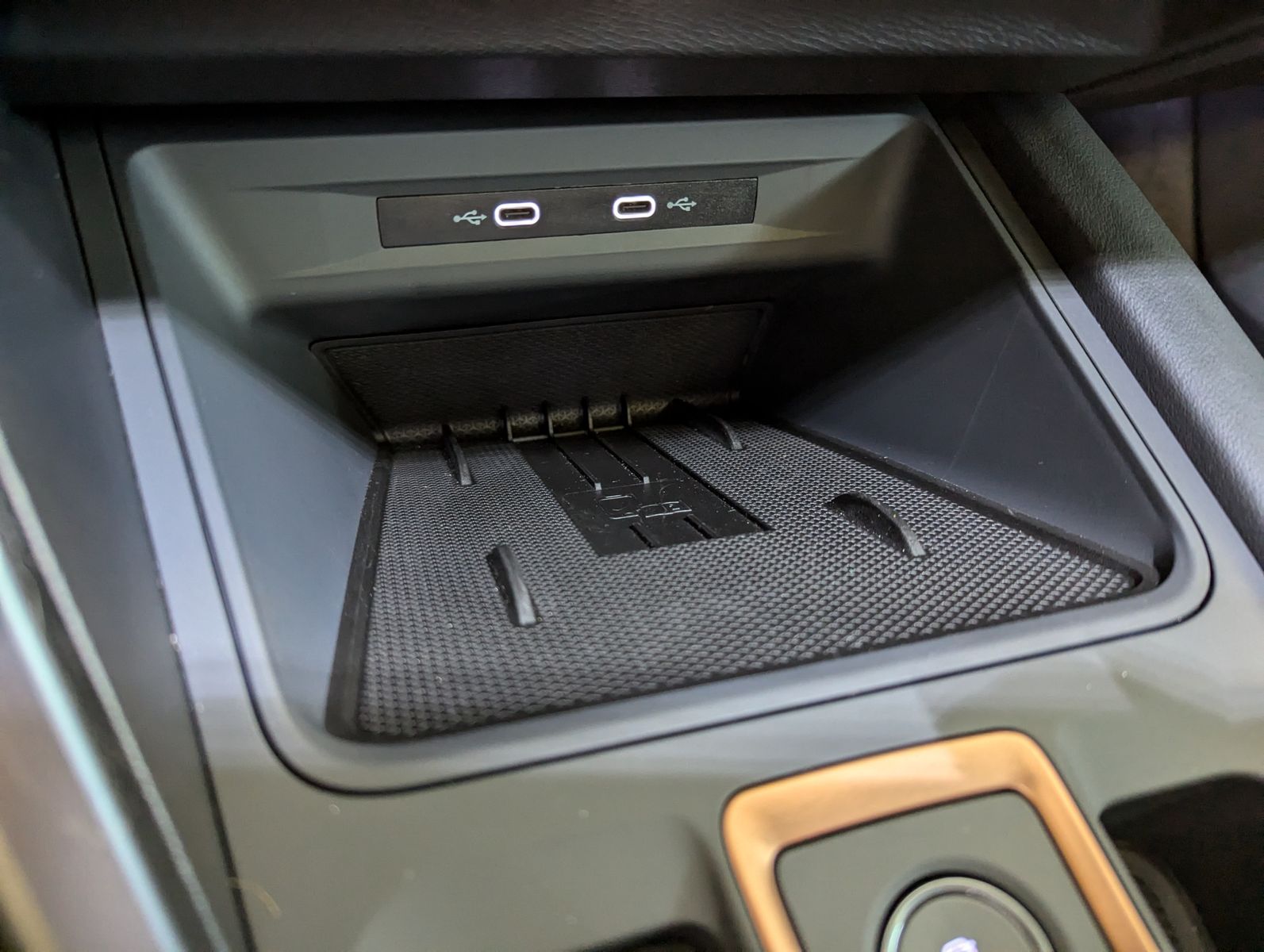CUPRA Leon 2.0TSI VZ Matrix Pano Sennheiser Kamera 19" - Image 25