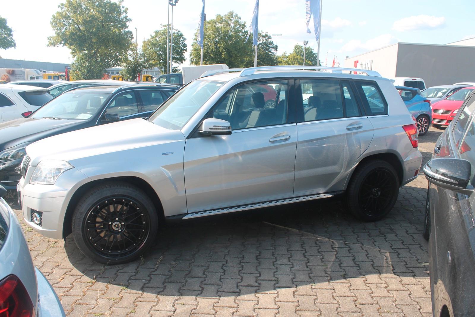 Mercedes-Benz GLK 220 CDI 4MATIC BE*20"Alu*Trittbretter*AHK*BT