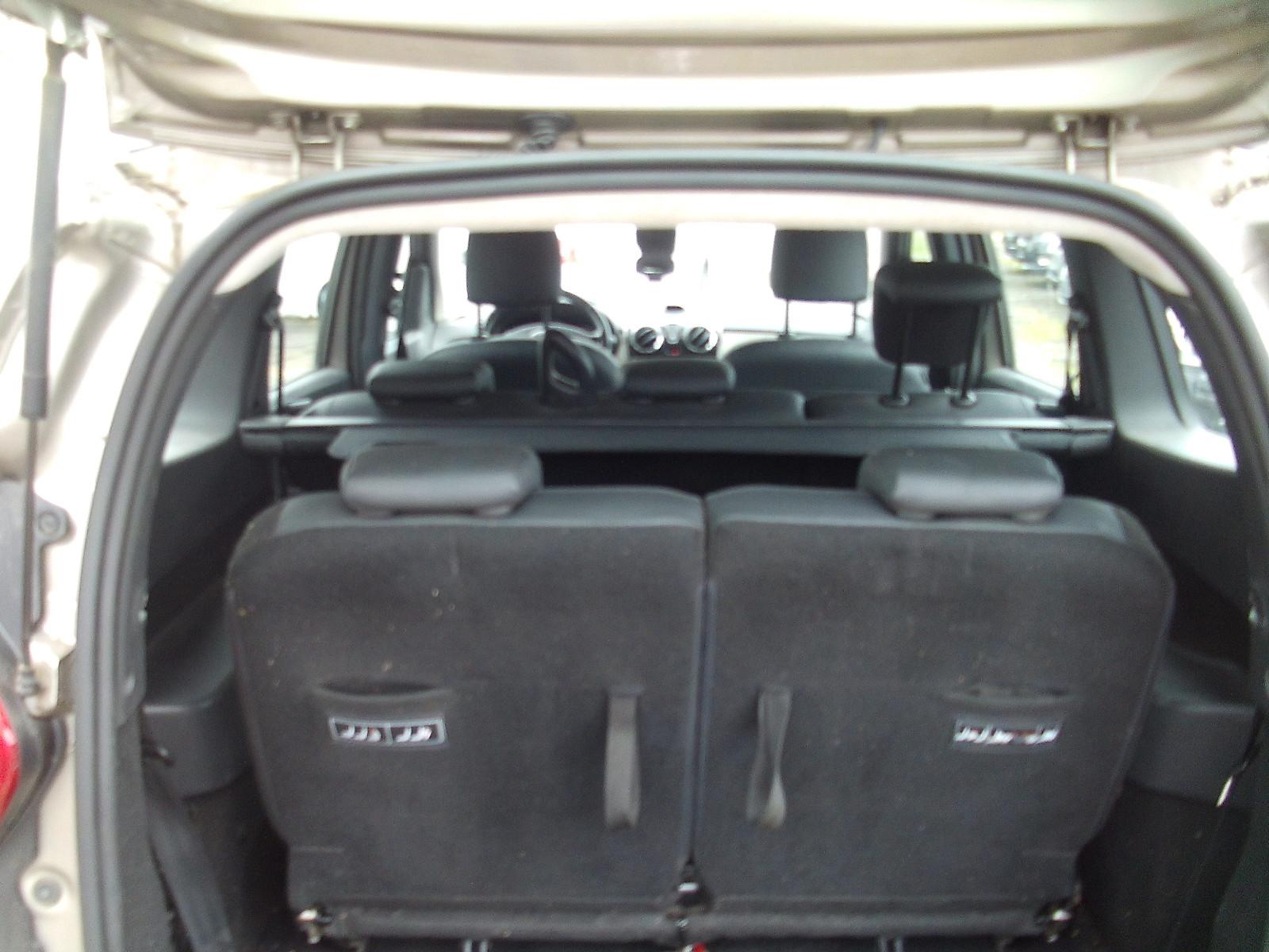 Dacia Lodgy 2015 — photo 5
