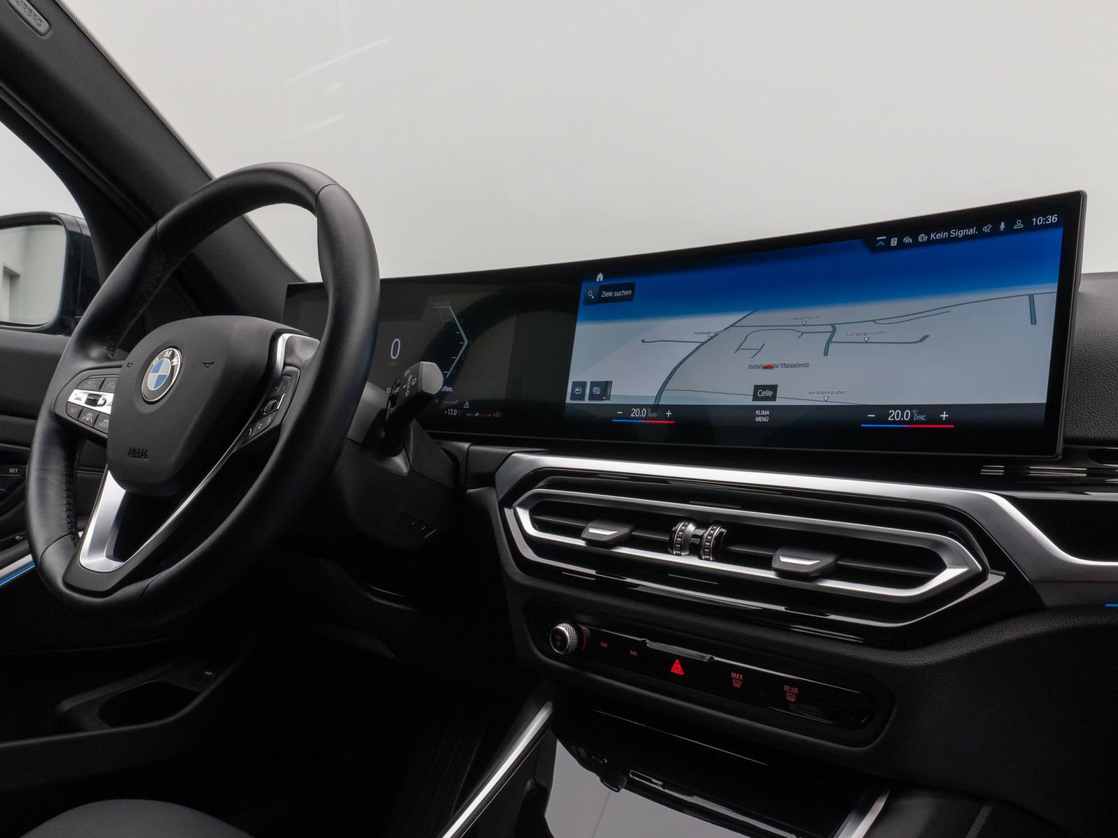 Fahrzeugabbildung BMW 330i Komfort 360°HUD DAB HiFi Sport Memory18Zoll
