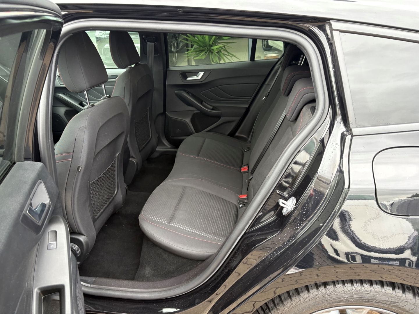 Fahrzeugabbildung Ford Focus Turnier ST-Line SpurhalteASS Kamera Navi