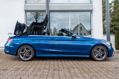 MERCEDES-BENZ C220d Cabrio/ AMG LINE/ BURMERSTER/ CARPLAY/LED MERCEDES-BENZ C220d Cabrio/ AMG LINE/ BURMERSTER/ CARPLAY/LED