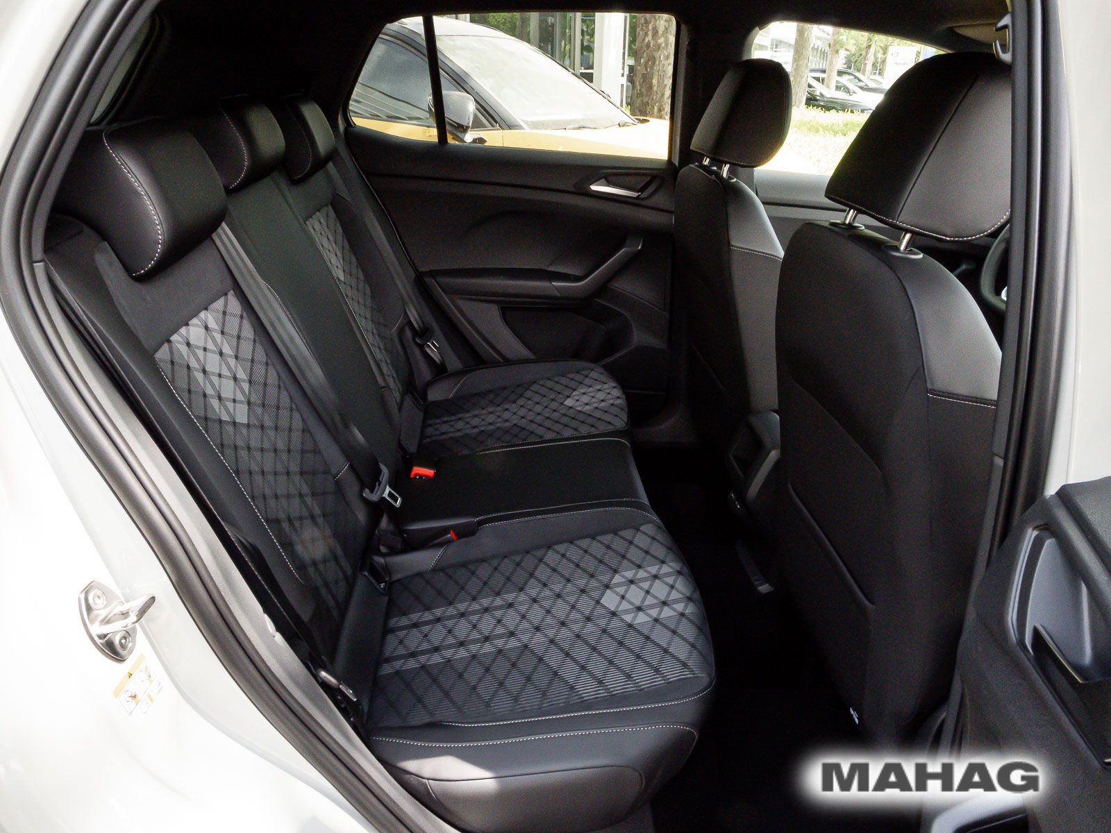 Volkswagen T-Cross - Bild 15