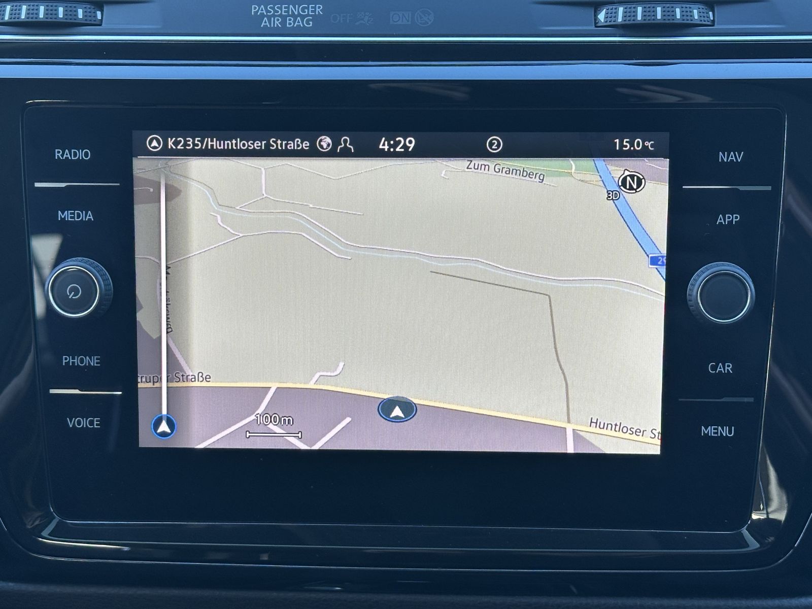 Fahrzeugabbildung Volkswagen Touran 2.0 TDI DSG HL 7-Sitzer NAV+LED+AHK+PANO
