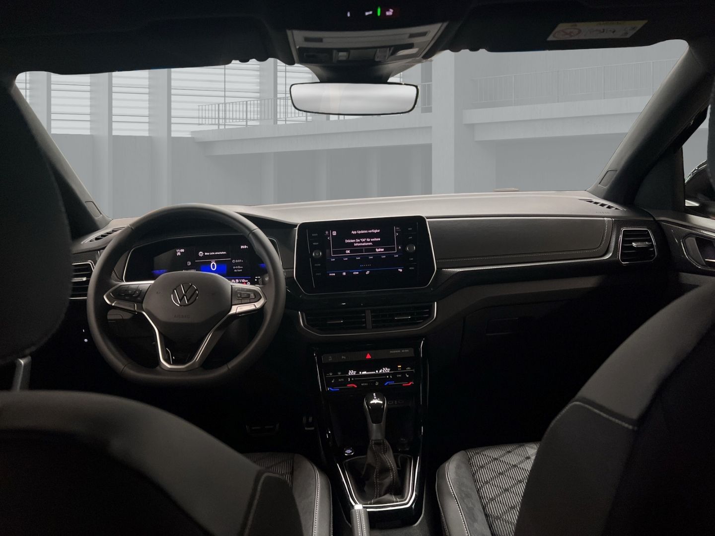 Fahrzeugabbildung Volkswagen T-Cross R-Line 1.0 TSI Sportpaket AHK-abnehmbar