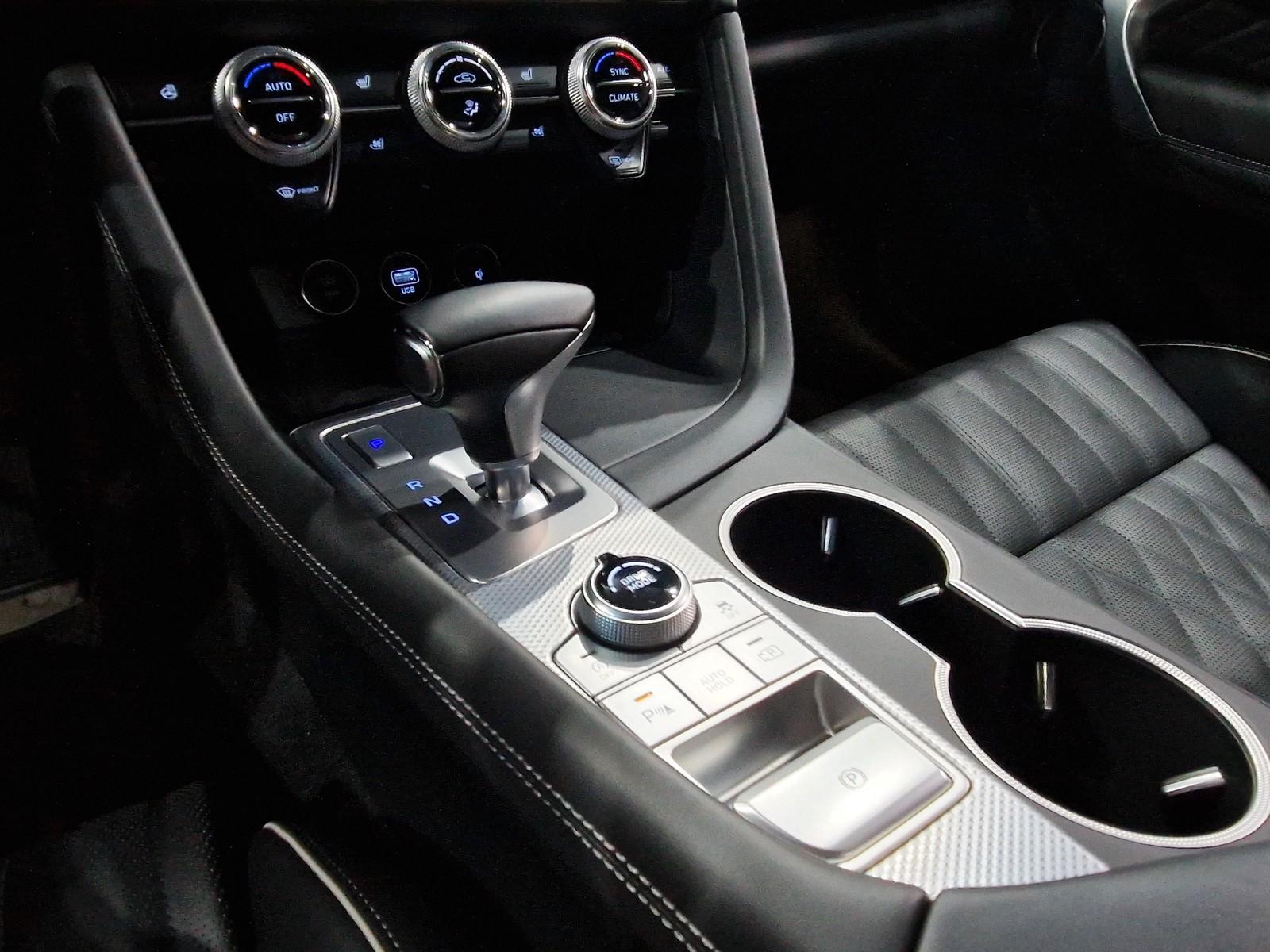 Genesis G70 2.0 T Luxury 4WD|AUTOM|5 *JAHRE*GARANTIE