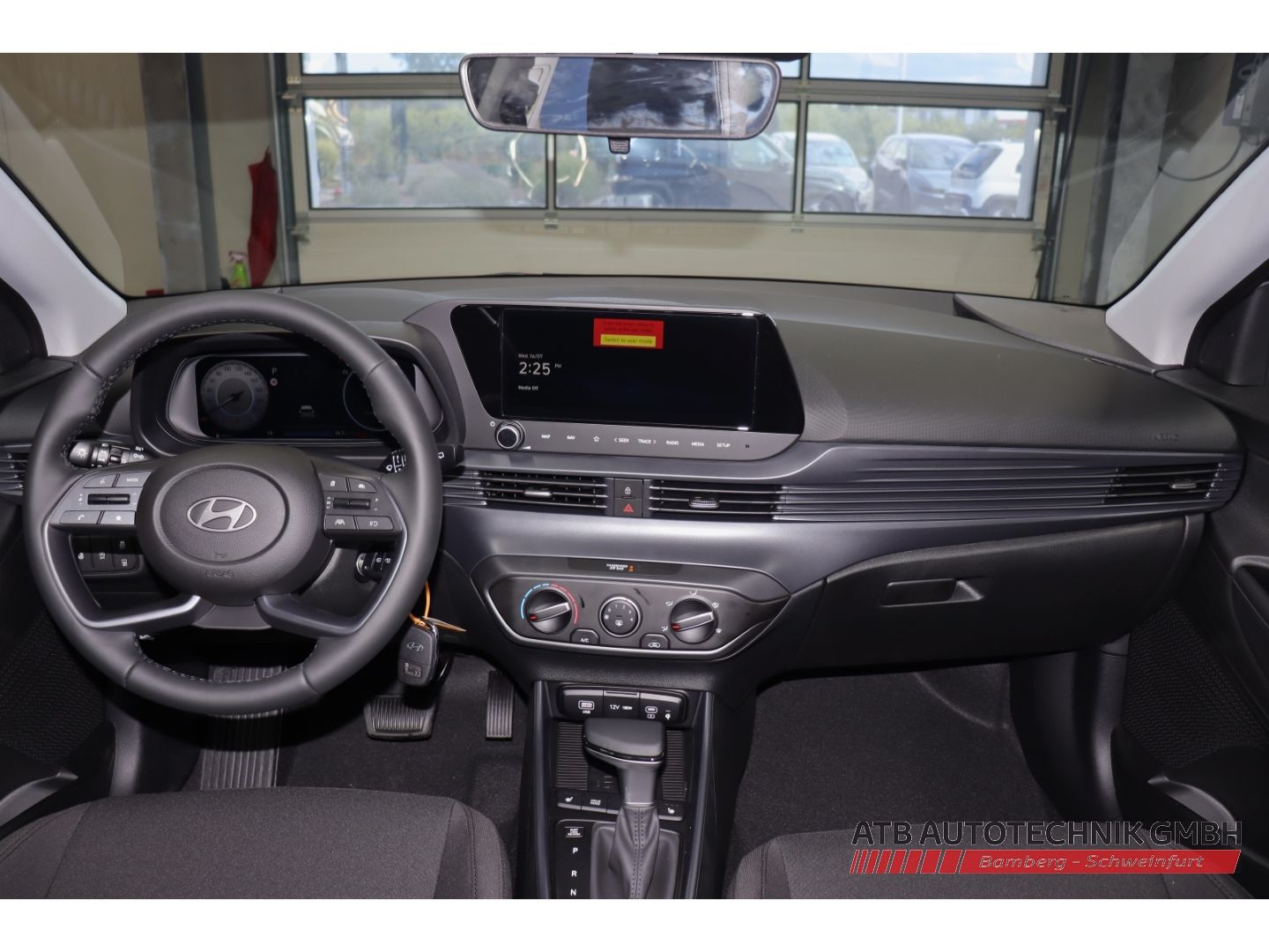 Fahrzeugabbildung Hyundai i20 Trend MY25 1.0 T-GDI 100 PS 7-DCT 2WD Lichtp