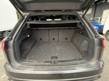 Volkswagen Touareg - 7