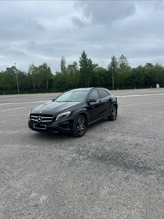 Image of Mercedes-Benz GLA 180