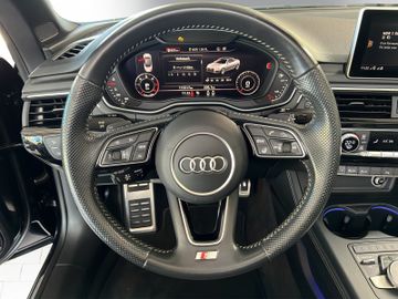 Bild 12 Audi A5 Cabriolet S-Line 40 TDI quattro sport