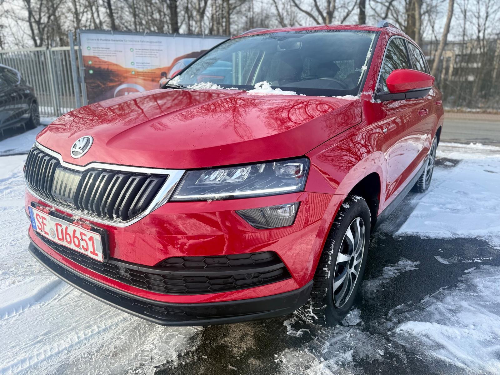 Skoda Karoq Drive 125*LED*AHK*Kessy*PDC*Unfallfrei*