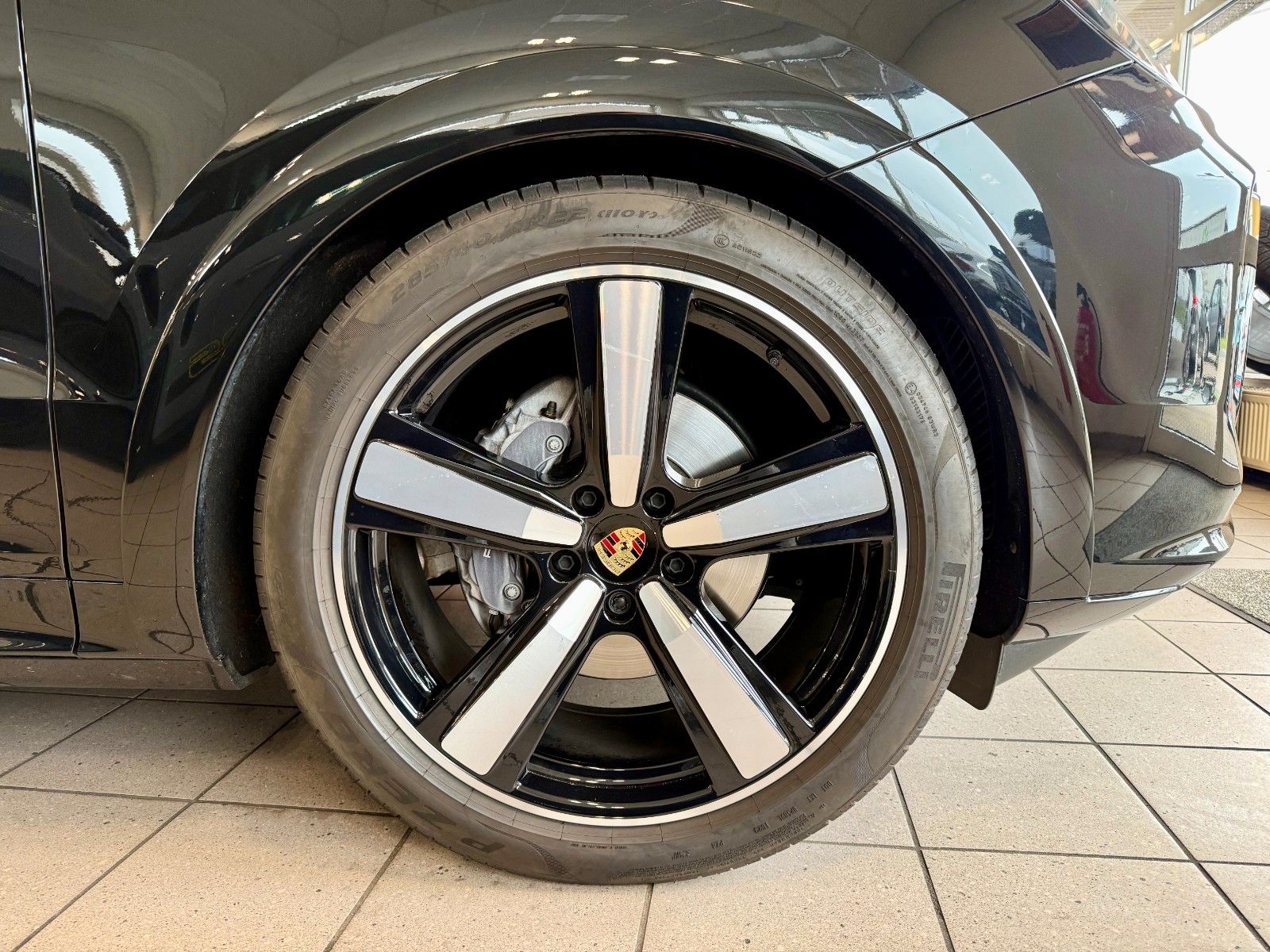 Porsche Cayenne SportDesign/Luftfederung/ACC/HUD/22Zoll foto 6