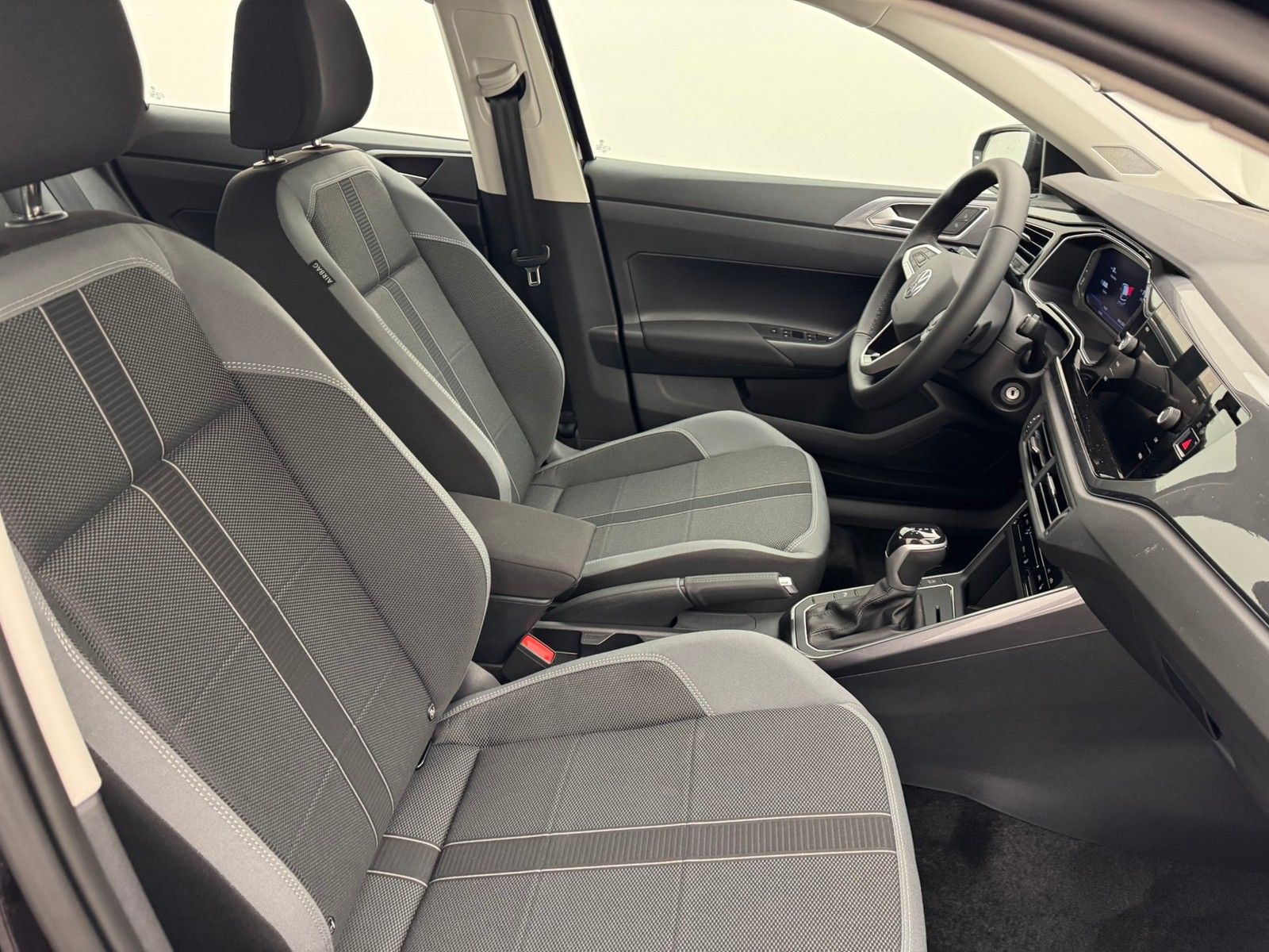 Volkswagen Polo 1.0 TSI DSG Style IQ.Drive16InfoNaviKamera imagem 3