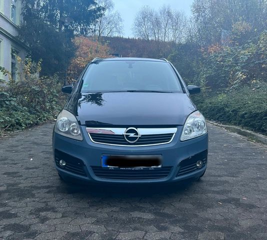 Opel Zañra B mit 7 Sitzen, 140 Ps