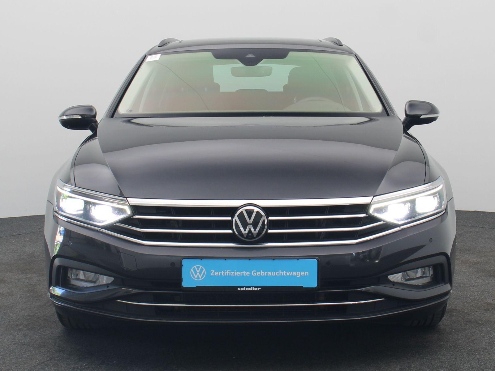 Volkswagen Passat Variant Business 2.0TDI DSG/ Pano, Matrix