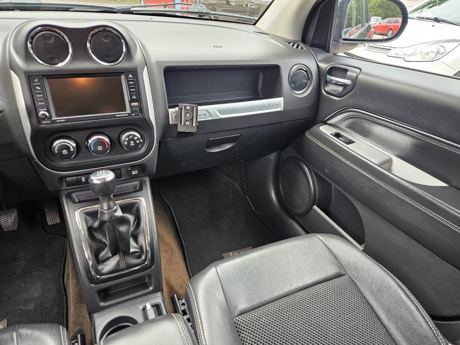 Jeep Compass 2013 — photo 18