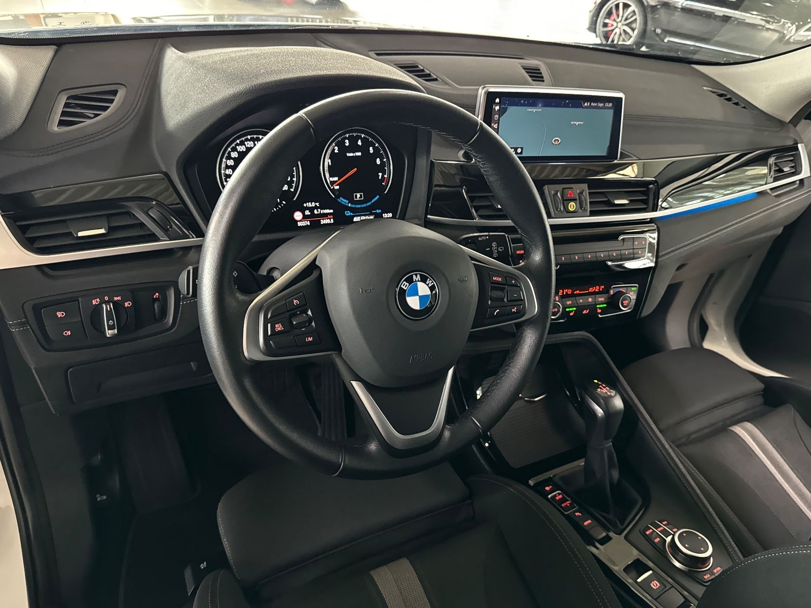Fahrzeugabbildung BMW X2 xD25e Kamera DAB Lordos Navi LED Sport Parkas