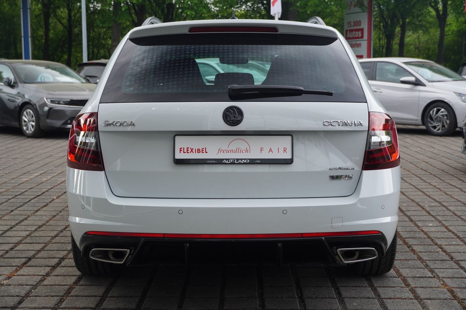 Skoda Octavia Combi 2.0 RS 245 Navi Digitales Cockpit foto 5