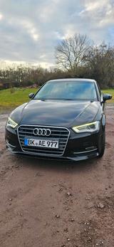 Audi A3 8V 1.4 TFSI Benzin Automatik - Audi A3 mit Benzin-Antrieb: Kleinwagen, 1.8