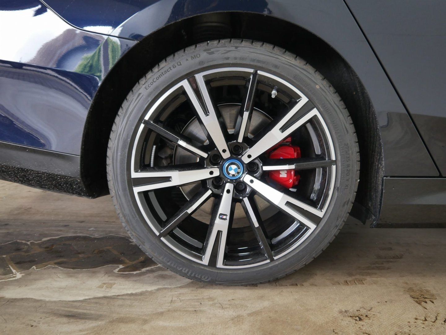 Fahrzeugabbildung BMW i5 xDrive40 M Sportpaket pro, aktive Sitzbelüftu