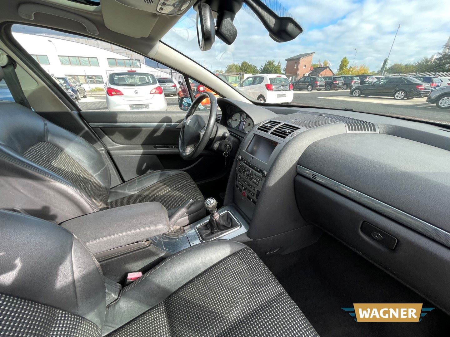 Fahrzeugabbildung Peugeot 407 SW Premium Klimaautomatik Servolenkung