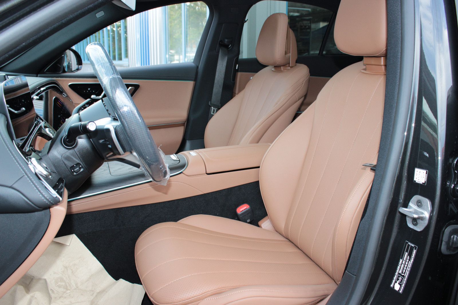 Fahrzeugabbildung Mercedes-Benz E 200 *AMG Line* Premium Plus*Superscreen**MY25*