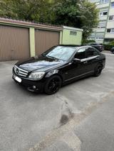 Mercedes-Benz Mercedes C-Klasse Avantgarde 200 Kompressor - Mercedes-Benz E 200: Kompressor Avantgarde
