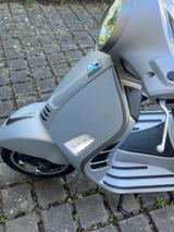 Vespa GTS 300 SUPERTECH Keyless go silber matt - Top!