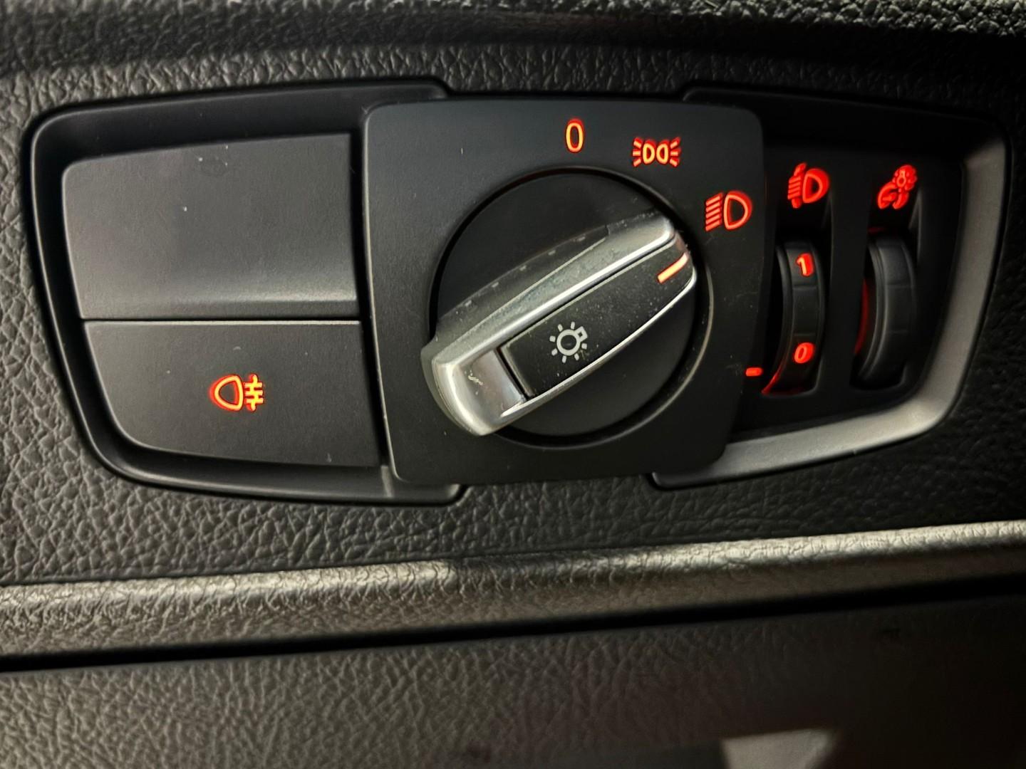 BMW 114 2014 — photo 7