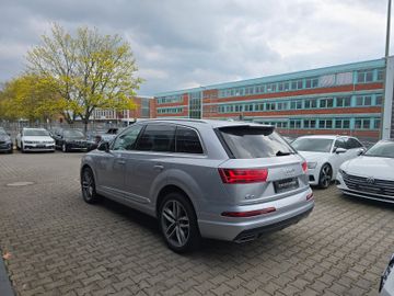 Audi Q7 - 9