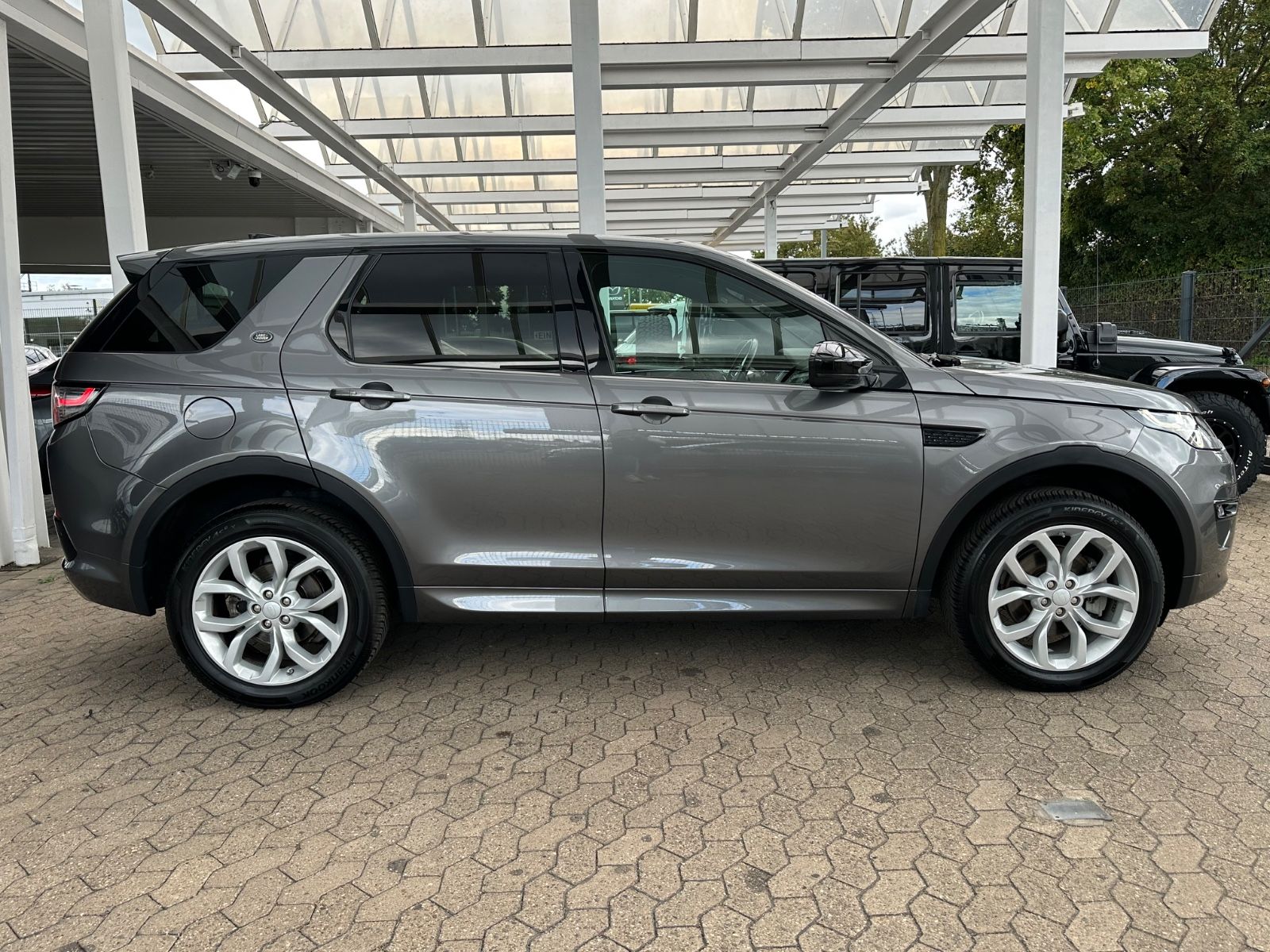 Land Rover Discovery Sport HSE*Hd-up*AHK*Leder*Pano*LED*80T
