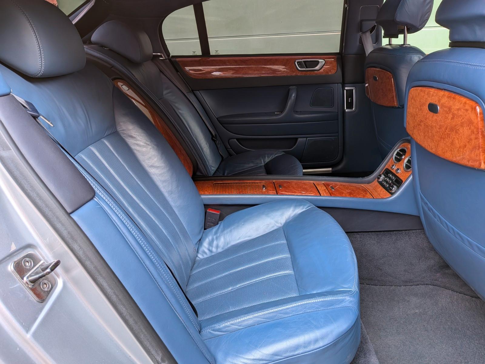 Bentley Continental Flying Spur 4-Sitzer, Vorhang, SHD