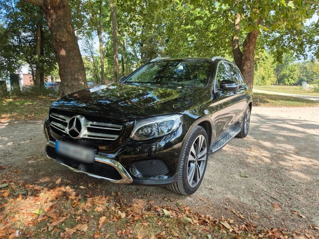 Image of Mercedes-Benz GLC 350