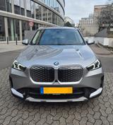 BMW iX1 eDrive20 xLine|360°|Harman Kard.IGarant. - silberne BMW iX1