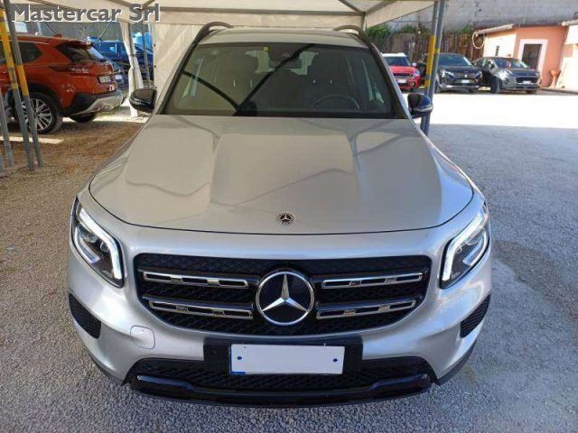 Mercedes-Benz MERCEDES-BENZ GLB 200 GLB 200 D 150cv AUTOMATIC imagem 2