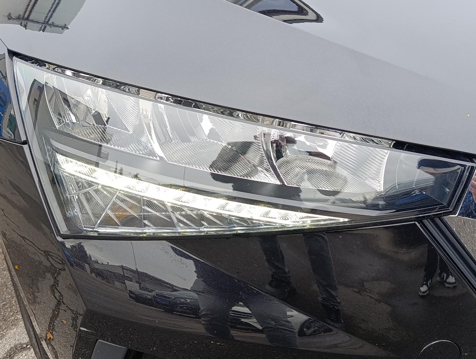Skoda Scala Active Car Play Tempomat SHZ PDC AHK