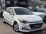 Hyundai i20 blue Passion*1.HAND*TÜV 04/28*KLIMA*LHZ*SHZ* - Hyundai i20 in Gelsenkirchen